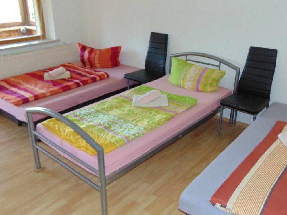 Hostel באלנשטאדט מראה חיצוני תמונה